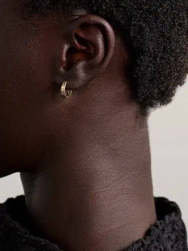 STONE AND STRAND Essential 14-karat Gold Hoop Earrings | Thumbnail 2 STONE AND STRAND Essential 14-karat Gold Hoop Earrings | Thumbnail 2