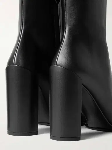 Alaïa Leather Ankle Boots | Thumbnail 4 Alaïa Leather Ankle Boots | Thumbnail 4