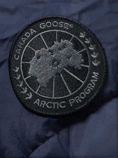 Canada Goose Crofton Quilted Enduraluxe® Down Jacket - Men | Thumbnail 6 Canada Goose Crofton Quilted Enduraluxe® Down Jacket - Men | Thumbnail 6