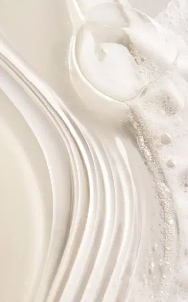 Oribe Serene Scalp Densifying Shampoo | Thumbnail 3 Oribe Serene Scalp Densifying Shampoo | Thumbnail 3