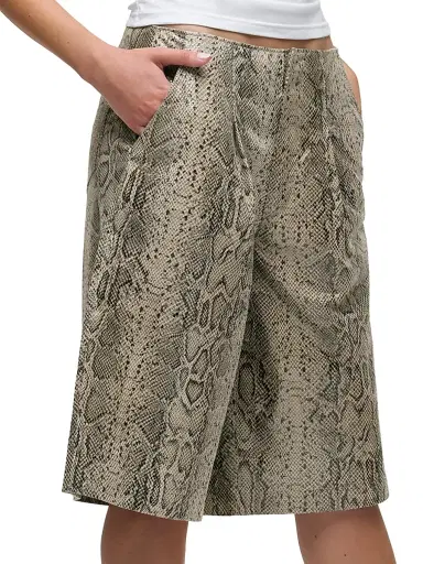 Hudson Jeans Women's Snake-Printed Trouser Shorts | Thumbnail 5 Hudson Jeans Women's Snake-Printed Trouser Shorts | Thumbnail 5