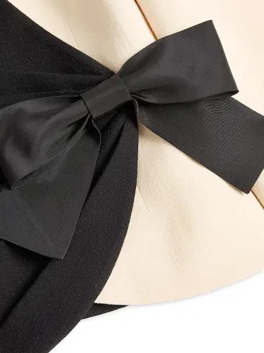 Valentino Garavani Women's Wool Crepe Jacket with Contrasting Bow - Black Birch | Thumbnail 6 Valentino Garavani Women's Wool Crepe Jacket with Contrasting Bow - Black Birch | Thumbnail 6