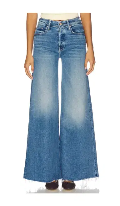 MOTHER The Tomcat Swisher Sneak Fray Jeans | Thumbnail 1 MOTHER The Tomcat Swisher Sneak Fray Jeans | Thumbnail 1