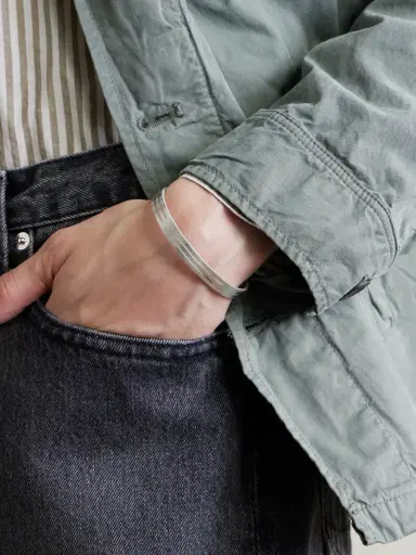LE GRAMME 19g Punched Ribbon Recycled Sterling Silver Cuff - Men | Thumbnail 2 LE GRAMME 19g Punched Ribbon Recycled Sterling Silver Cuff - Men | Thumbnail 2