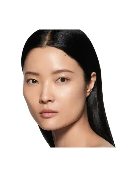 Victoria Beckham Beauty The Foundation Drops With TFC8 | Thumbnail 2 Victoria Beckham Beauty The Foundation Drops With TFC8 | Thumbnail 2
