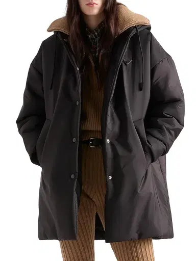 Prada Women's Lightweight Re-Nylon Raincoat - Black | Thumbnail 2 Prada Women's Lightweight Re-Nylon Raincoat - Black | Thumbnail 2