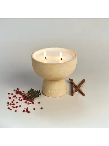 Blueme Romance Oakmoss & Sandalwood Ceramic Candle Giant | Thumbnail 5 Blueme Romance Oakmoss & Sandalwood Ceramic Candle Giant | Thumbnail 5
