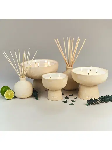 Blueme Focus Eucalyptus & Lime Ceramic Candle Giant | Thumbnail 6 Blueme Focus Eucalyptus & Lime Ceramic Candle Giant | Thumbnail 6