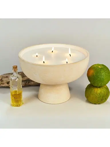 Blueme Nostalgia Bergamot & Musk Ceramic Candle Giant | Thumbnail 6 Blueme Nostalgia Bergamot & Musk Ceramic Candle Giant | Thumbnail 6