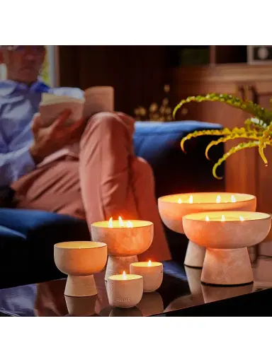 Blueme Nostalgia Bergamot & Musk Ceramic Candle Giant | Thumbnail 8 Blueme Nostalgia Bergamot & Musk Ceramic Candle Giant | Thumbnail 8