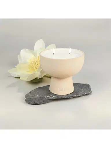 Blueme Balance White Lotus & Tea Ceramic Candle Giant | Thumbnail 5 Blueme Balance White Lotus & Tea Ceramic Candle Giant | Thumbnail 5