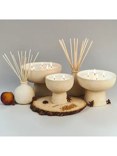 Blueme Calm Osmanthus & Sandalwood Scented Candle Giant | Thumbnail 7 Blueme Calm Osmanthus & Sandalwood Scented Candle Giant | Thumbnail 7