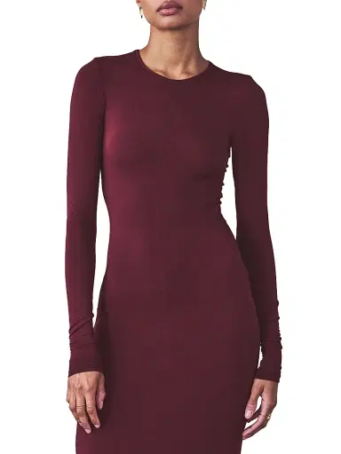 Artemis Diciero Women's Carmen Long-Sleeve Body-Con Maxi Dress - Burgundy | Thumbnail 5 Artemis Diciero Women's Carmen Long-Sleeve Body-Con Maxi Dress - Burgundy | Thumbnail 5