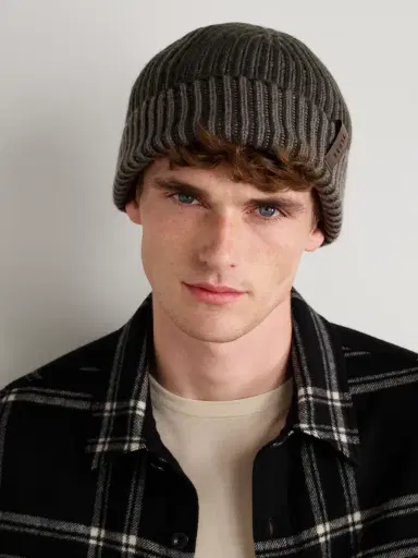 Sease Dinghy Reversible Ribbed Cashmere Beanie - Men | Thumbnail 2 Sease Dinghy Reversible Ribbed Cashmere Beanie - Men | Thumbnail 2