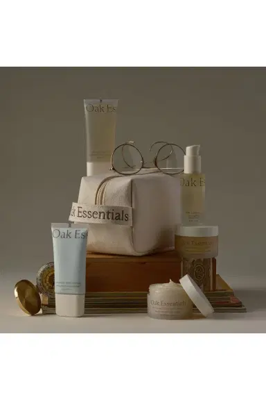 Oak Essentials Travel Body Routine | Thumbnail 7 Oak Essentials Travel Body Routine | Thumbnail 7