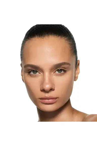 Victoria Beckham Beauty The Foundation Drops With TFC8 | Thumbnail 2 Victoria Beckham Beauty The Foundation Drops With TFC8 | Thumbnail 2