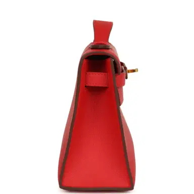 HERMÈS Hermes Kelly Pochette Rouge Radieux Swift Gold Hardware | Thumbnail 4 HERMÈS Hermes Kelly Pochette Rouge Radieux Swift Gold Hardware | Thumbnail 4