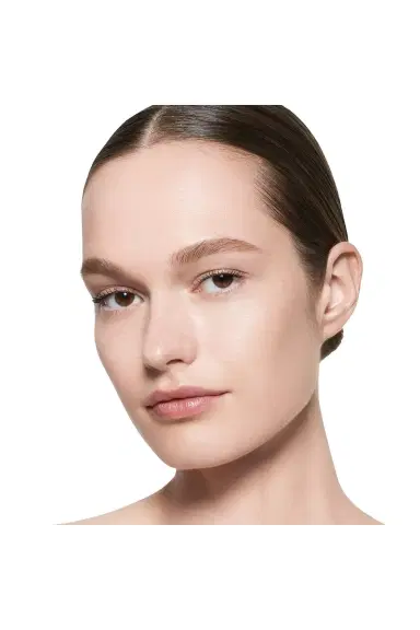 Victoria Beckham Beauty The Foundation Drops With TFC8 | Thumbnail 2 Victoria Beckham Beauty The Foundation Drops With TFC8 | Thumbnail 2