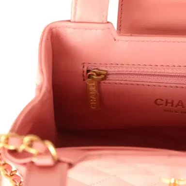Chanel Chanel Small Kelly Shopper Coral Shiny Aged Calfskin Brushed Gold Hardware | Thumbnail 10 Chanel Chanel Small Kelly Shopper Coral Shiny Aged Calfskin Brushed Gold Hardware | Thumbnail 10