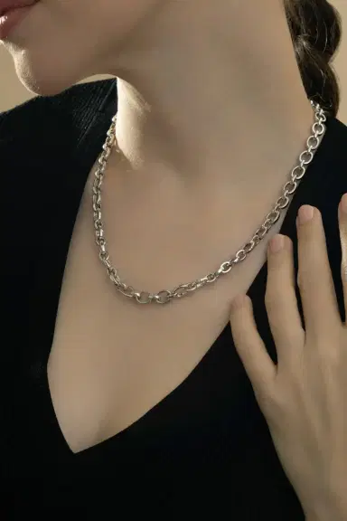 MONICA RICH KOSANN Five Charm Audrey Necklace | Thumbnail 3 MONICA RICH KOSANN Five Charm Audrey Necklace | Thumbnail 3