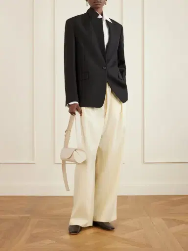 Jil Sander Cannolo Small Leather Shoulder Bag | Thumbnail 3 Jil Sander Cannolo Small Leather Shoulder Bag | Thumbnail 3