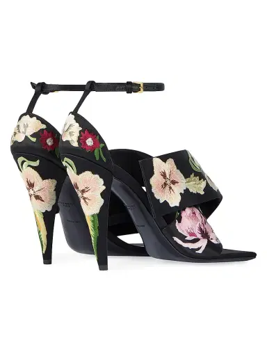 Givenchy Women's Sliced Square Heeled Sandals with Floral Embroideries - Black Red | Thumbnail 4 Givenchy Women's Sliced Square Heeled Sandals with Floral Embroideries - Black Red | Thumbnail 4