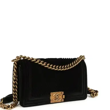 Chanel Pre-owned Chanel Medium Boy Bag Black Chevron Velvet Antique Gold Hardware | Thumbnail 2 Chanel Pre-owned Chanel Medium Boy Bag Black Chevron Velvet Antique Gold Hardware | Thumbnail 2
