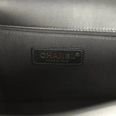 Chanel Pre-owned Chanel Medium Boy Bag Black Chevron Velvet Antique Gold Hardware | Thumbnail 9 Chanel Pre-owned Chanel Medium Boy Bag Black Chevron Velvet Antique Gold Hardware | Thumbnail 9