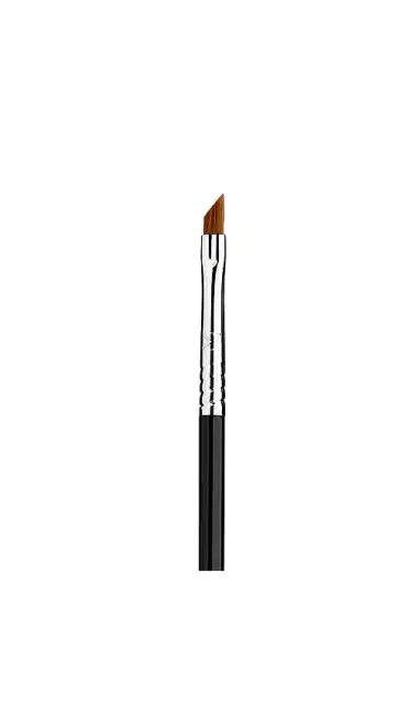 Sigma Beauty E06 Winged Liner Brush | Thumbnail 2 Sigma Beauty E06 Winged Liner Brush | Thumbnail 2