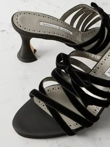 Manolo Blahnik Clementel 70 Velvet-trimmed Satin Mules | Thumbnail 4 Manolo Blahnik Clementel 70 Velvet-trimmed Satin Mules | Thumbnail 4