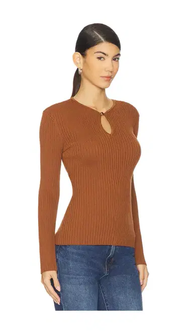 ASTR the Label Lynly Sweater | Thumbnail 2 ASTR the Label Lynly Sweater | Thumbnail 2