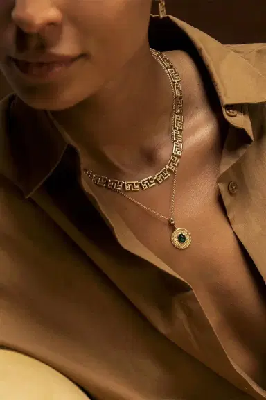 Azlee Medium Cable Chain Necklace | Thumbnail 2 Azlee Medium Cable Chain Necklace | Thumbnail 2