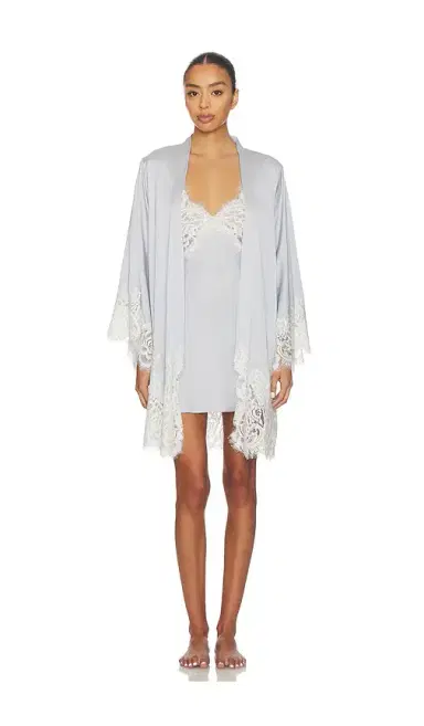 homebodii Peyton Short Robe | Thumbnail 2 homebodii Peyton Short Robe | Thumbnail 2