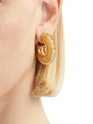 Oscar de la Renta Women's Gold-Plated & Glass Pearl Mola Hoop Earrings - Gold | Thumbnail 2 Oscar de la Renta Women's Gold-Plated & Glass Pearl Mola Hoop Earrings - Gold | Thumbnail 2