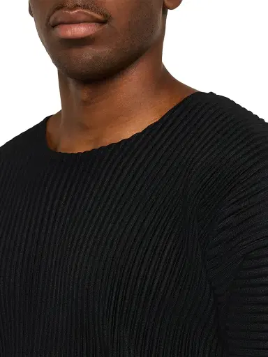Homme Plissé Issey Miyake Men's Pleated Drop-Shoulder T-Shirt | Thumbnail 5 Homme Plissé Issey Miyake Men's Pleated Drop-Shoulder T-Shirt | Thumbnail 5