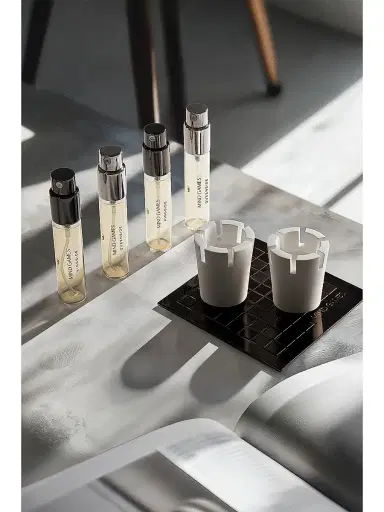 Mind Games Kingside & Queenside Extrait de Parfum Discovery Set | Thumbnail 4 Mind Games Kingside & Queenside Extrait de Parfum Discovery Set | Thumbnail 4