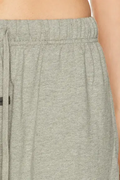 Fear of God Essentials Classic Sweatpant | Thumbnail 6 Fear of God Essentials Classic Sweatpant | Thumbnail 6