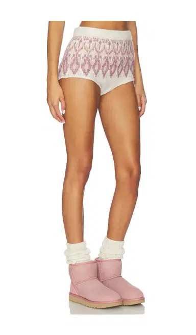 Steve Madden Suzette Hot Short | Thumbnail 2 Steve Madden Suzette Hot Short | Thumbnail 2