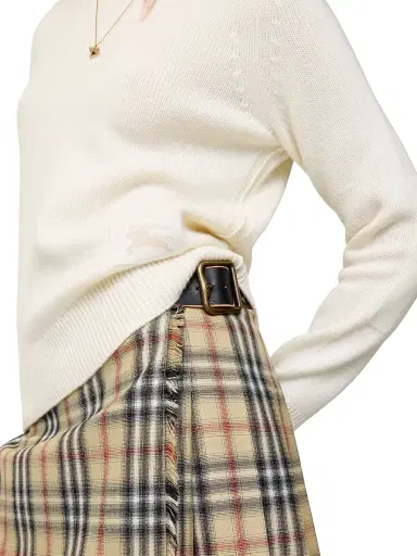 Burberry Women's Constance Logo Stretch-Cashmere Sweater - Ceramic White | Thumbnail 4 Burberry Women's Constance Logo Stretch-Cashmere Sweater - Ceramic White | Thumbnail 4