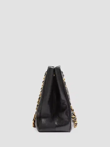 Valentino Garavani Women's Laseine Shopping Bag in Nappa Leather with a Chevron Pattern | Thumbnail 6 Valentino Garavani Women's Laseine Shopping Bag in Nappa Leather with a Chevron Pattern | Thumbnail 6