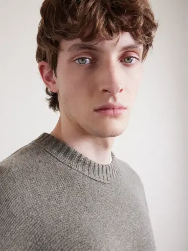 Frame Cashmere Sweater - Men | Thumbnail 4 Frame Cashmere Sweater - Men | Thumbnail 4
