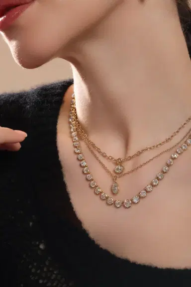 SUTRA Diamond Pendant Necklace | Thumbnail 4 SUTRA Diamond Pendant Necklace | Thumbnail 4