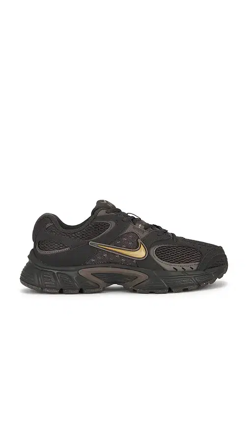 V5 Runner Sneaker V5 Runner Sneaker