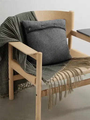 Brunello Cucinelli Button-detailed Ribbed Cashmere Cushion | Thumbnail 2 Brunello Cucinelli Button-detailed Ribbed Cashmere Cushion | Thumbnail 2