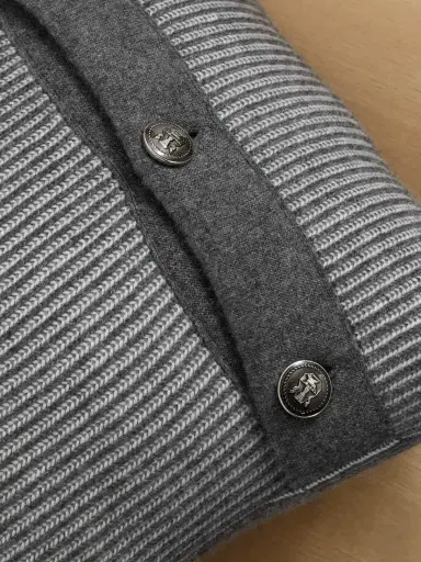 Brunello Cucinelli Button-detailed Ribbed Cashmere Cushion | Thumbnail 3 Brunello Cucinelli Button-detailed Ribbed Cashmere Cushion | Thumbnail 3