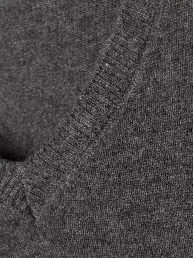 The Row Ligeia Cashmere Sweater | Thumbnail 5 The Row Ligeia Cashmere Sweater | Thumbnail 5