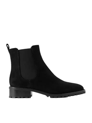 Manolo Blahnik Chelata 30 Suede Chelsea Boots | Thumbnail 1 Manolo Blahnik Chelata 30 Suede Chelsea Boots | Thumbnail 1