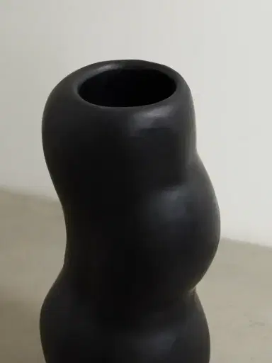 Dinosaur Designs Valley Medium Resin Vase | Thumbnail 3 Dinosaur Designs Valley Medium Resin Vase | Thumbnail 3