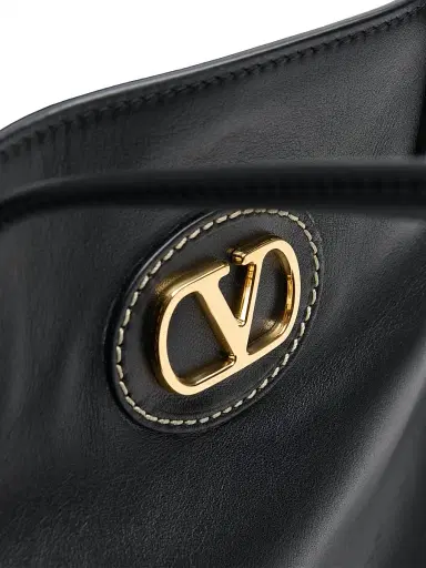 Valentino Garavani Men's Antibes Leather Shopping Bag - Black | Thumbnail 8 Valentino Garavani Men's Antibes Leather Shopping Bag - Black | Thumbnail 8