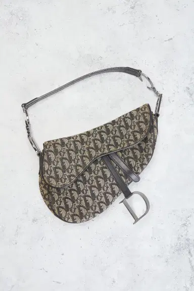 Dior Trotter Oblique Saddle Bag | Thumbnail 4 Dior Trotter Oblique Saddle Bag | Thumbnail 4